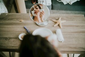Safe Face Peels for Sunburn: VI Peel vs Cosmelan Peel