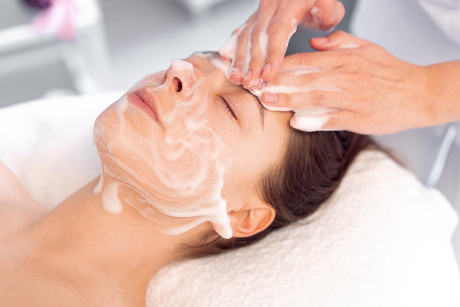 Pore Cleansing Facial